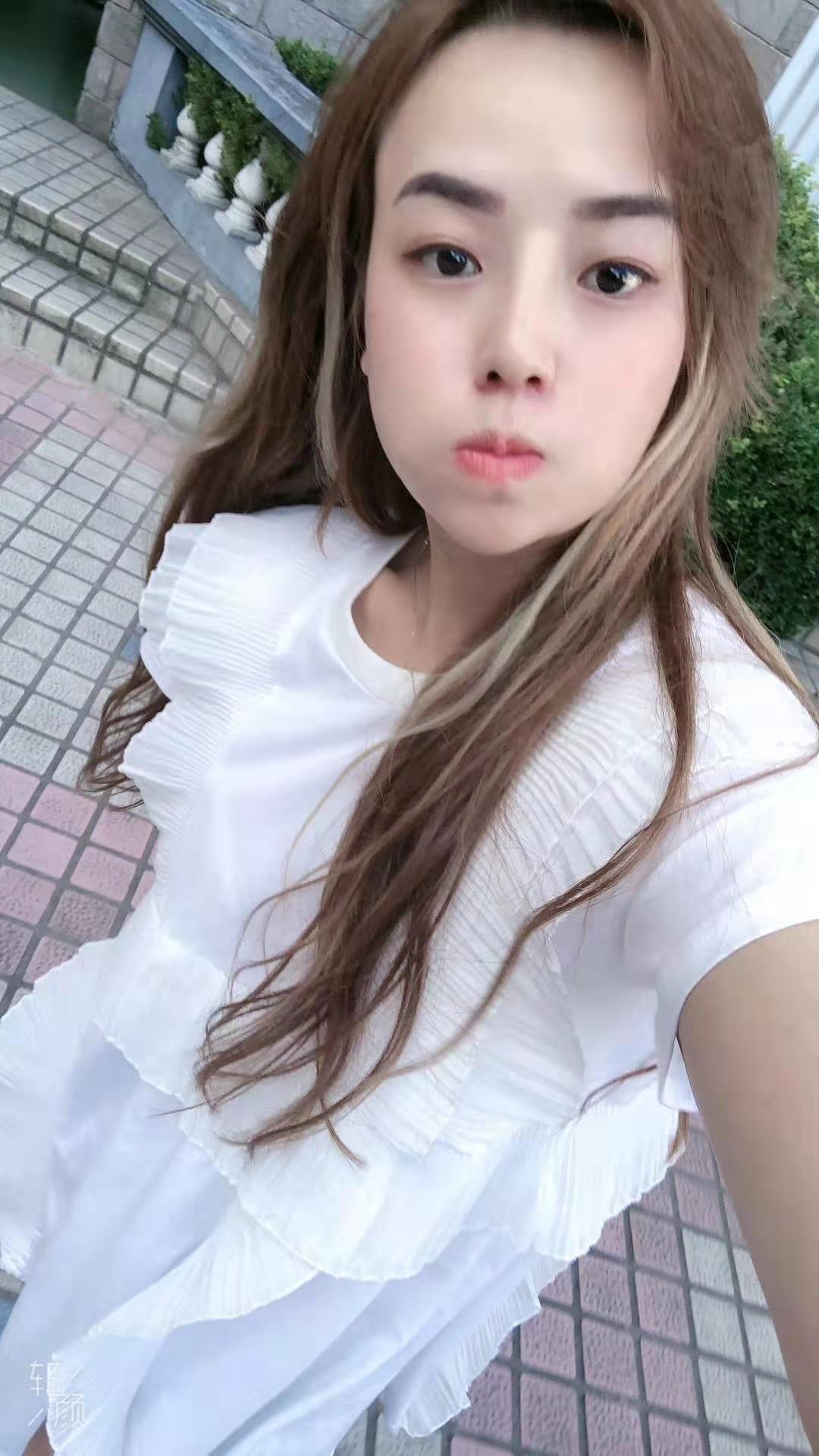 验证超高性价比娇小可爱的妹子